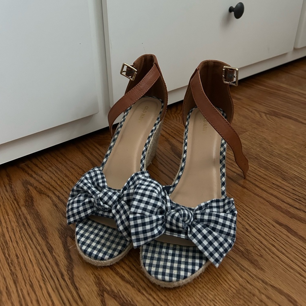 Multi color wedges